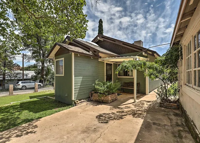 Holiday home Lots Of Parking & Only 2 Steps Into The Back Door! Bisbee